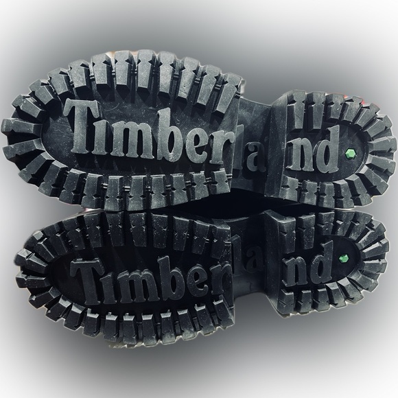 NWOB Timberland SZ 7.5 Sky 6 lace up lug boot, 2.5” heel, leather upper. - Picture 10 of 10